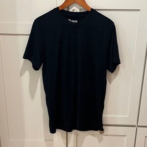 Men’s size L Outlier 100% merino wool black tshirt
